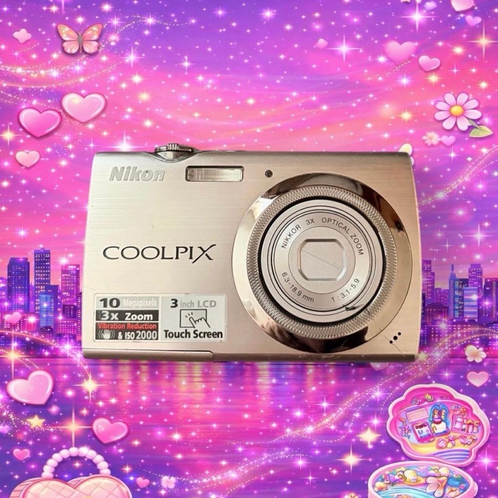 Nikon Coolpix Gold Digital Camera